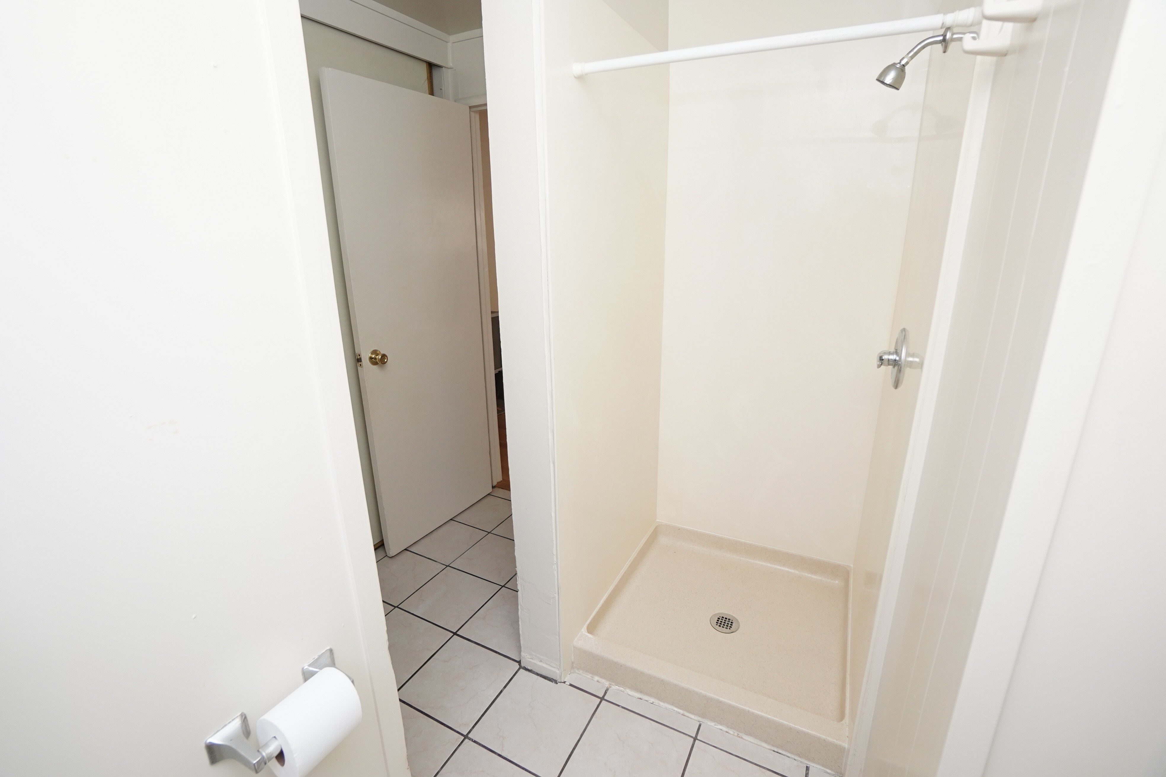 2549-2555 Benvenue Ave. photo 5